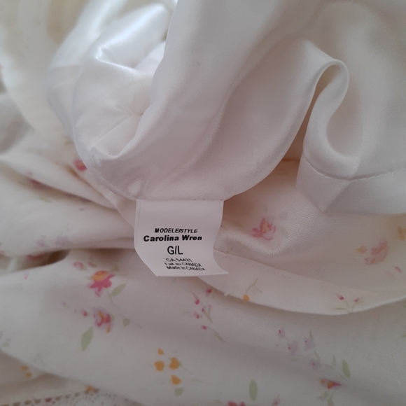 Birds of North America Carolina Wren dress - Picture 3 of 13